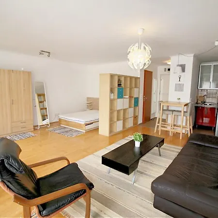 Marton Estate 2 People Airco Free Parking Apartment