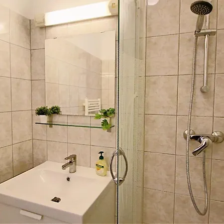 Marton Estate 2 People Airco Free Parking Budapest